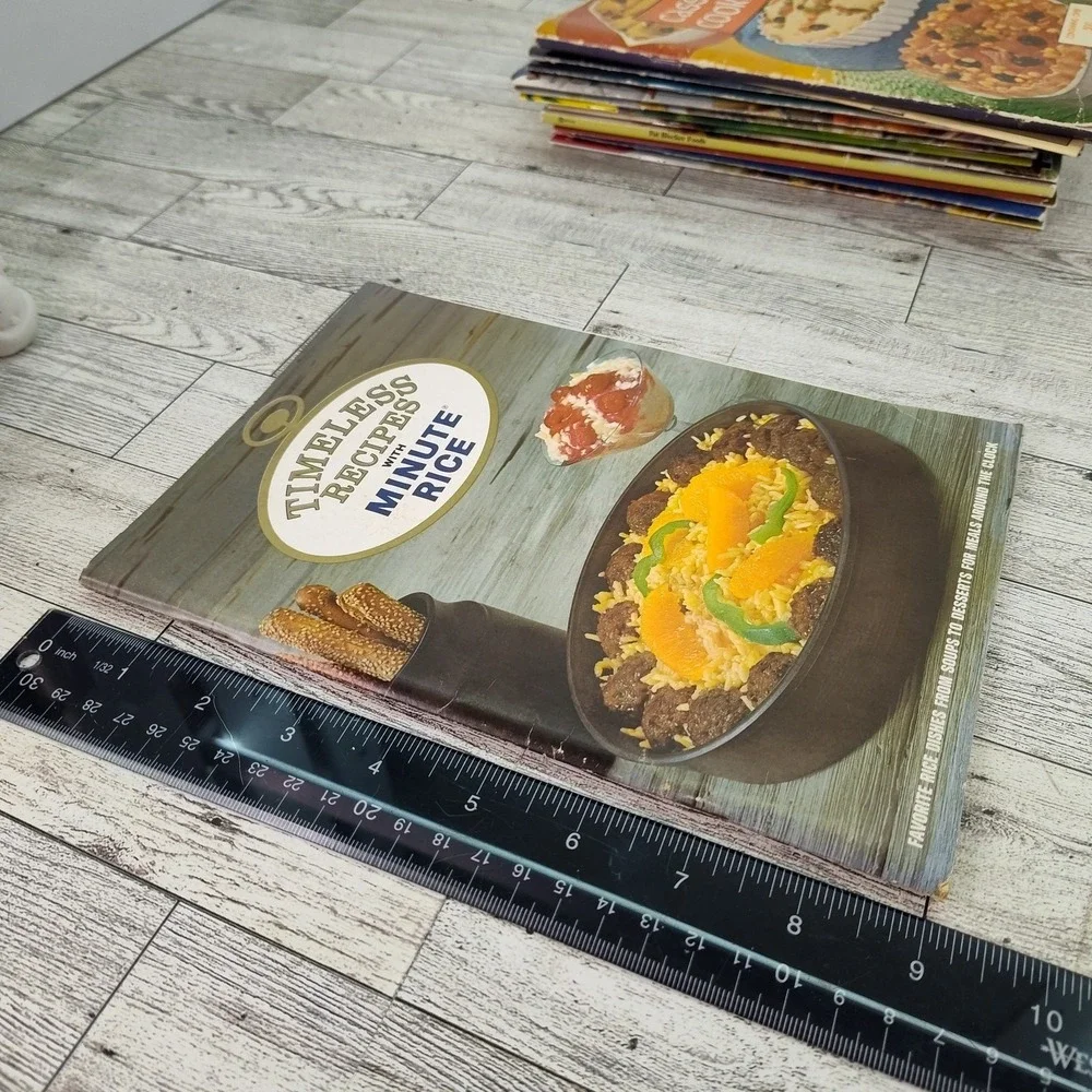 Timeless Recipes with Minute Rice Cookbook 1965 Booklet Soup to Desserts Vtg MCM